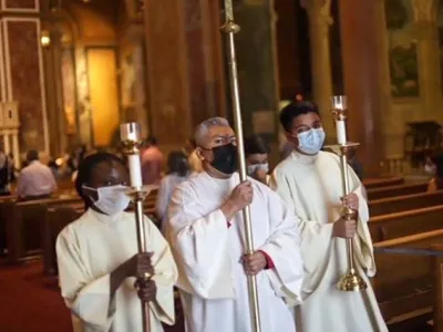 English Language Classes / Clases de Inglés Cathedral of St. Matthew the Apostle in Washington